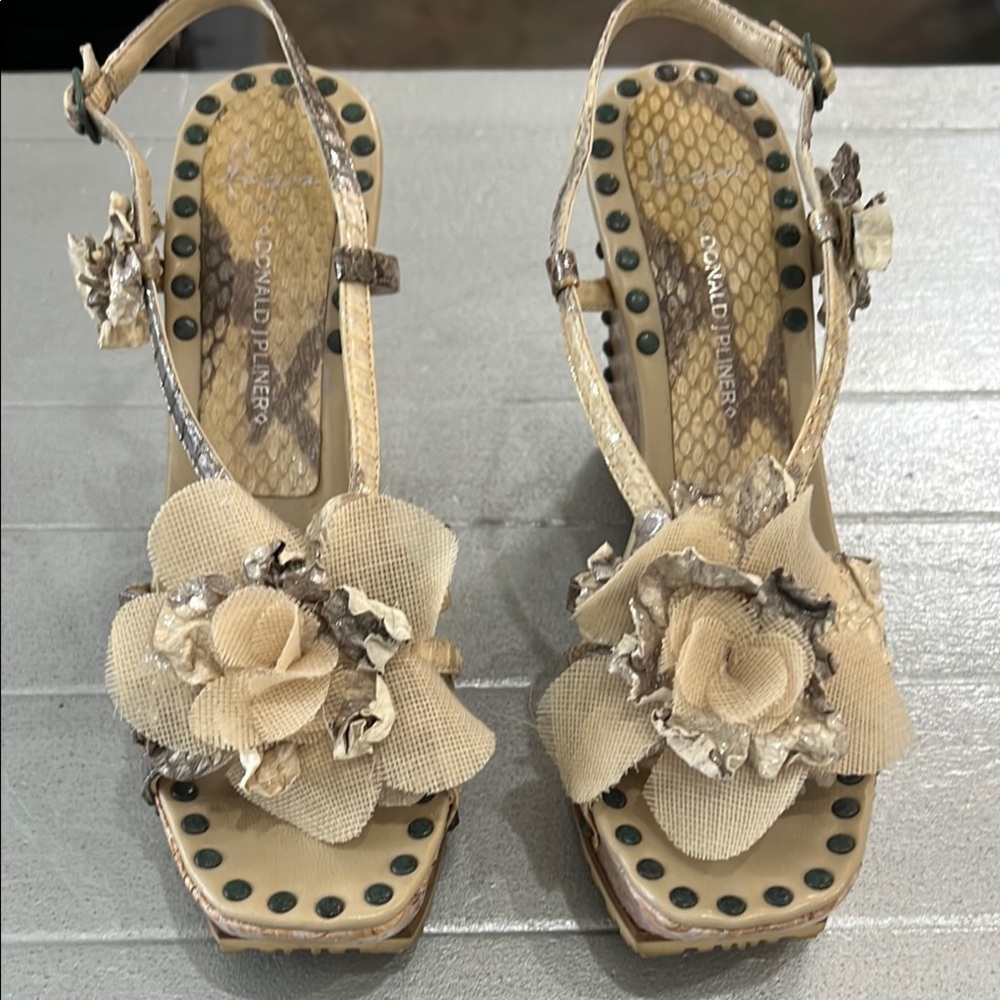 Donald J. Pliner Beige Floral Women's Sandals